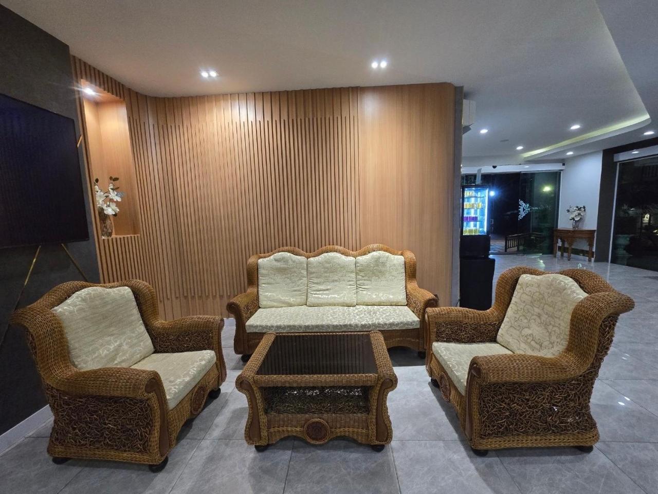 Lhc Hotel And Resort Pattaya Dış mekan fotoğraf